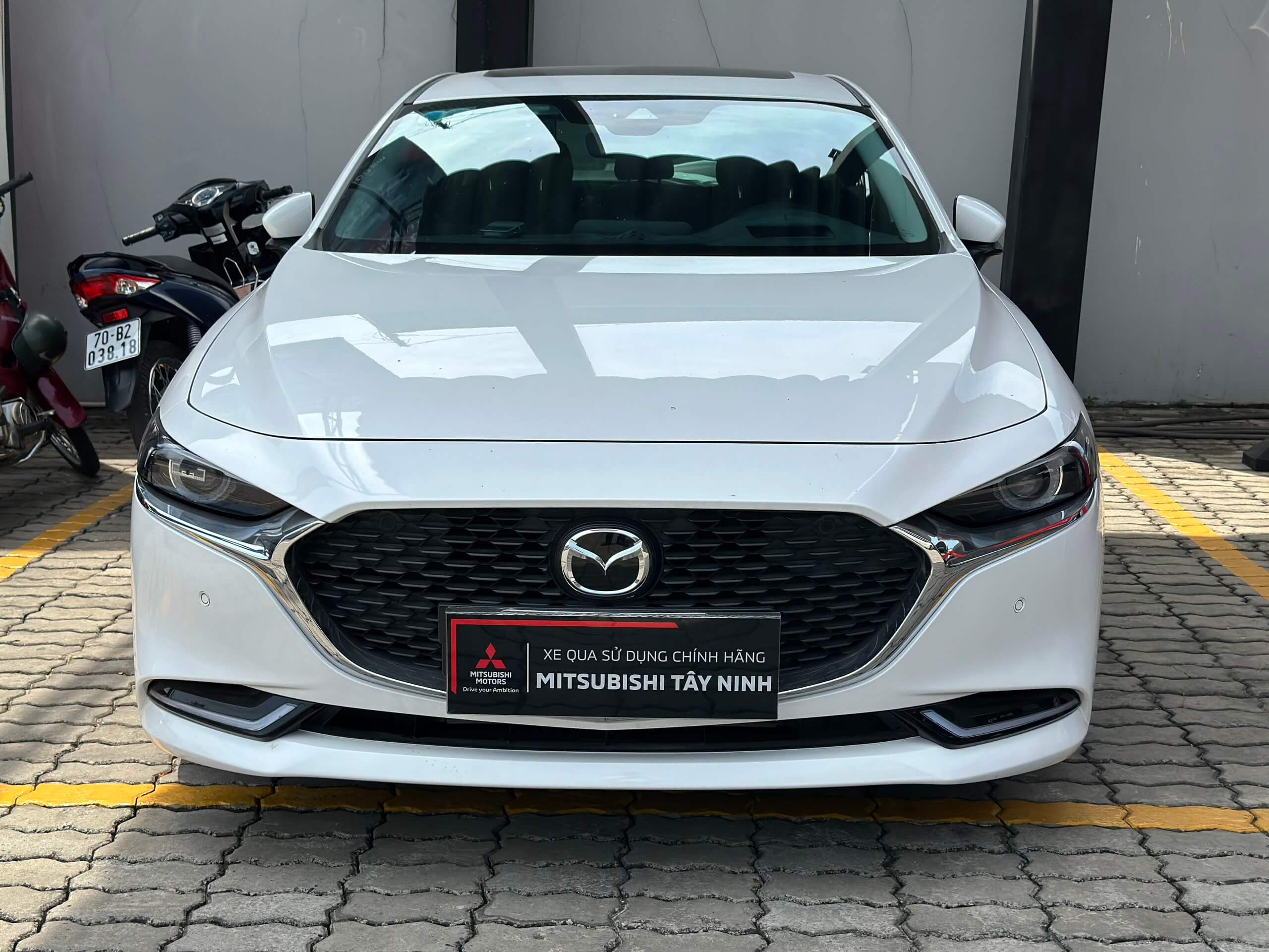 Đầu xe Mazda 3 Premium 2022