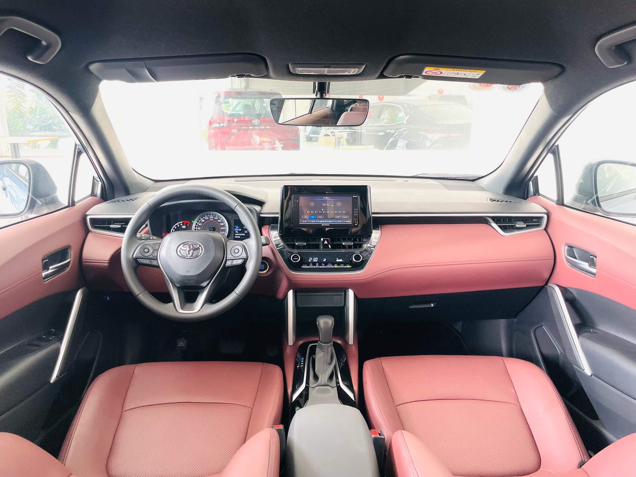 Táp lô xe Toyota Corolla Cross 1.8G 2022