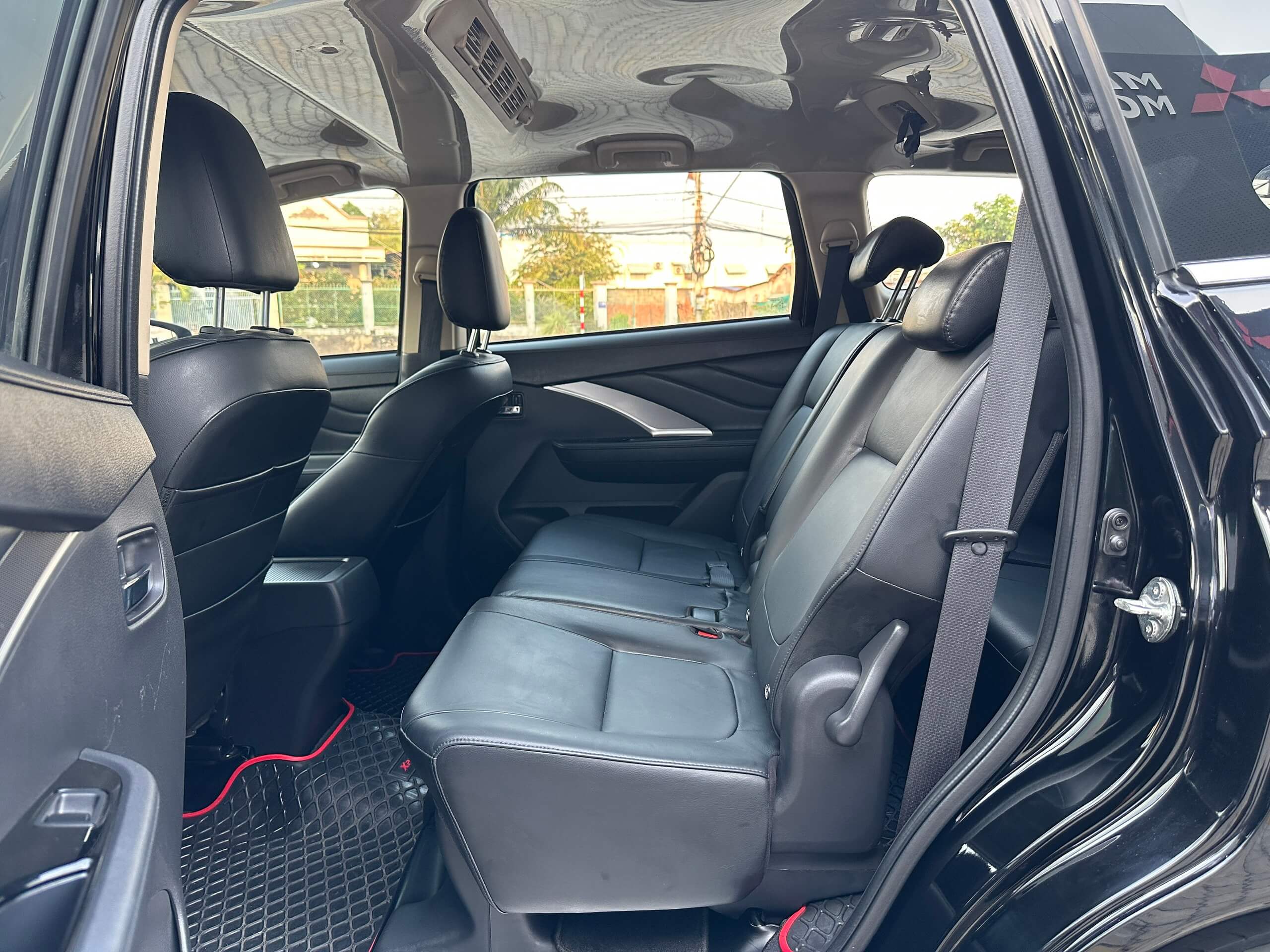 Hàng ghế thứ 2 xe Xpander 2020