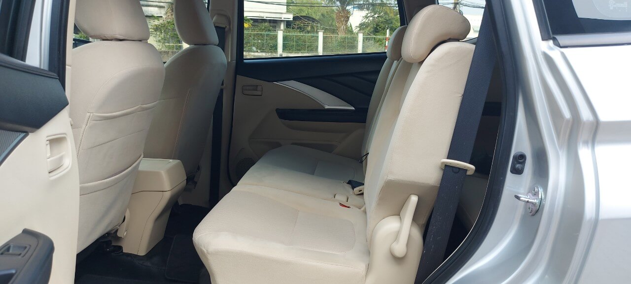 Nội thất hàng ghế thứ 2 xe Xpander MT 2019